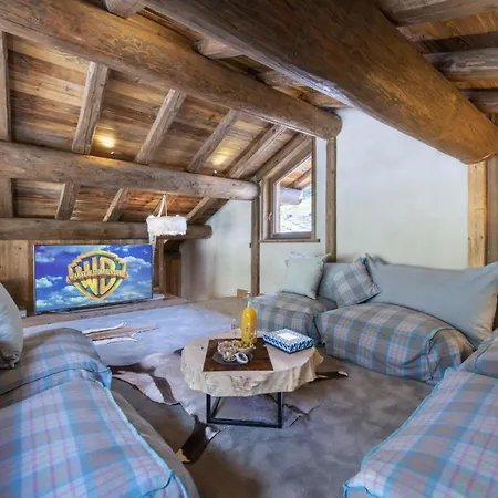 Apartment Chalet Luxury With A Touch Of Glamour St. Moritz